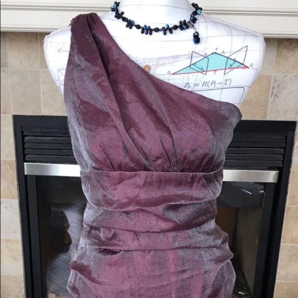 Suzy chin size 4 paid $150 Us
